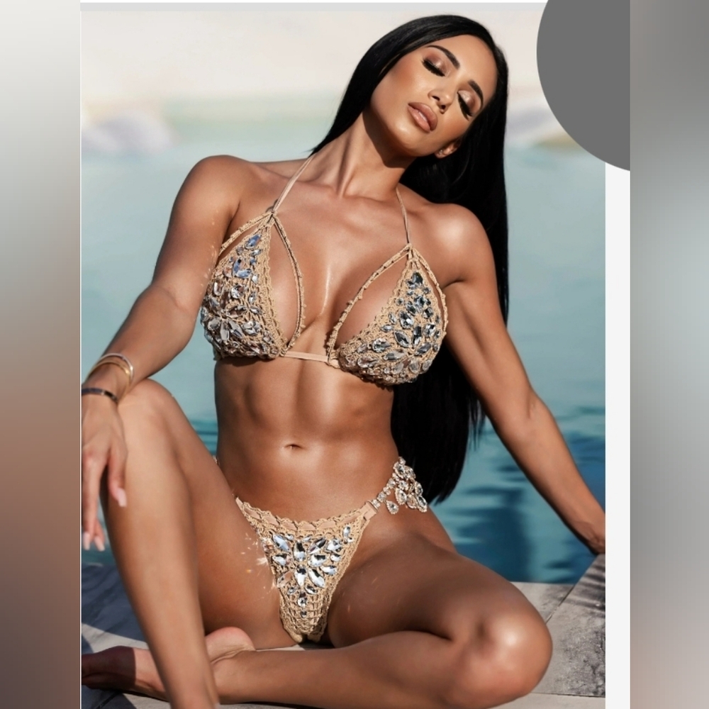 Crush Bikini - Ella top and bottom set - XL top M bottom - sold out online